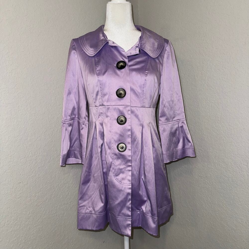 Iz Byer California Lavender Satin Like Button Baby Doll Trench Coat Size Medium